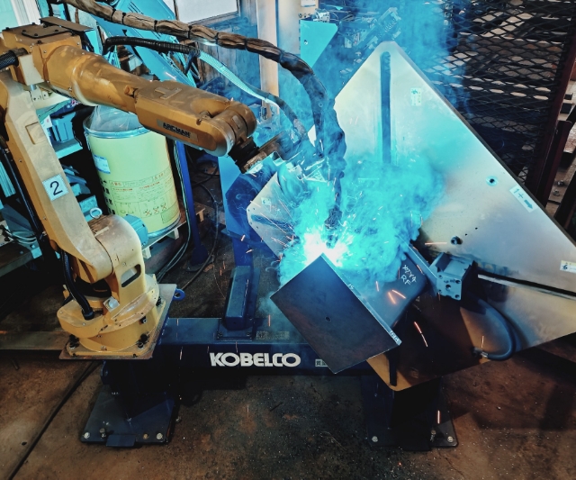 ロボット溶接機 KOBELCO ARCMAN-A60